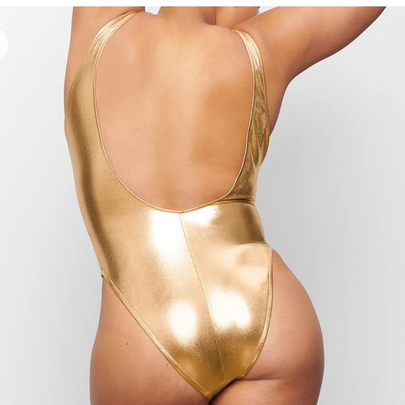 Skims One Piece Swimsuit - Picture 3 of 5